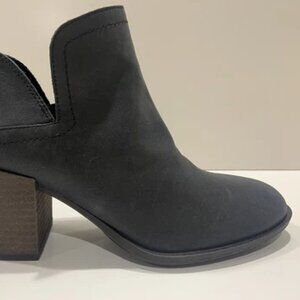 Brand New Lucky Brand Booties – Size 8.5